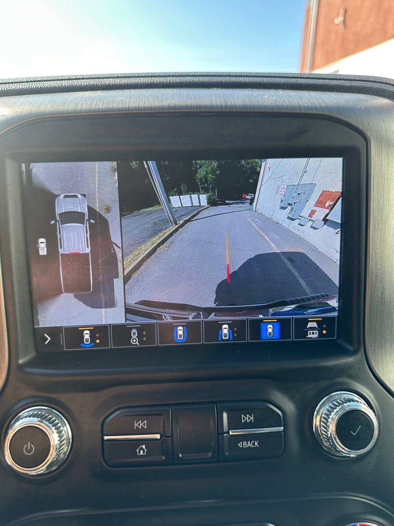Used 2023 GMC Sierra 2500 Denali w/ Denali Ultimate Package AWD/4WD image 23