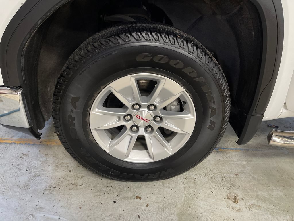 Used 2022 GMC Sierra 1500 SLE AWD/4WD image 11