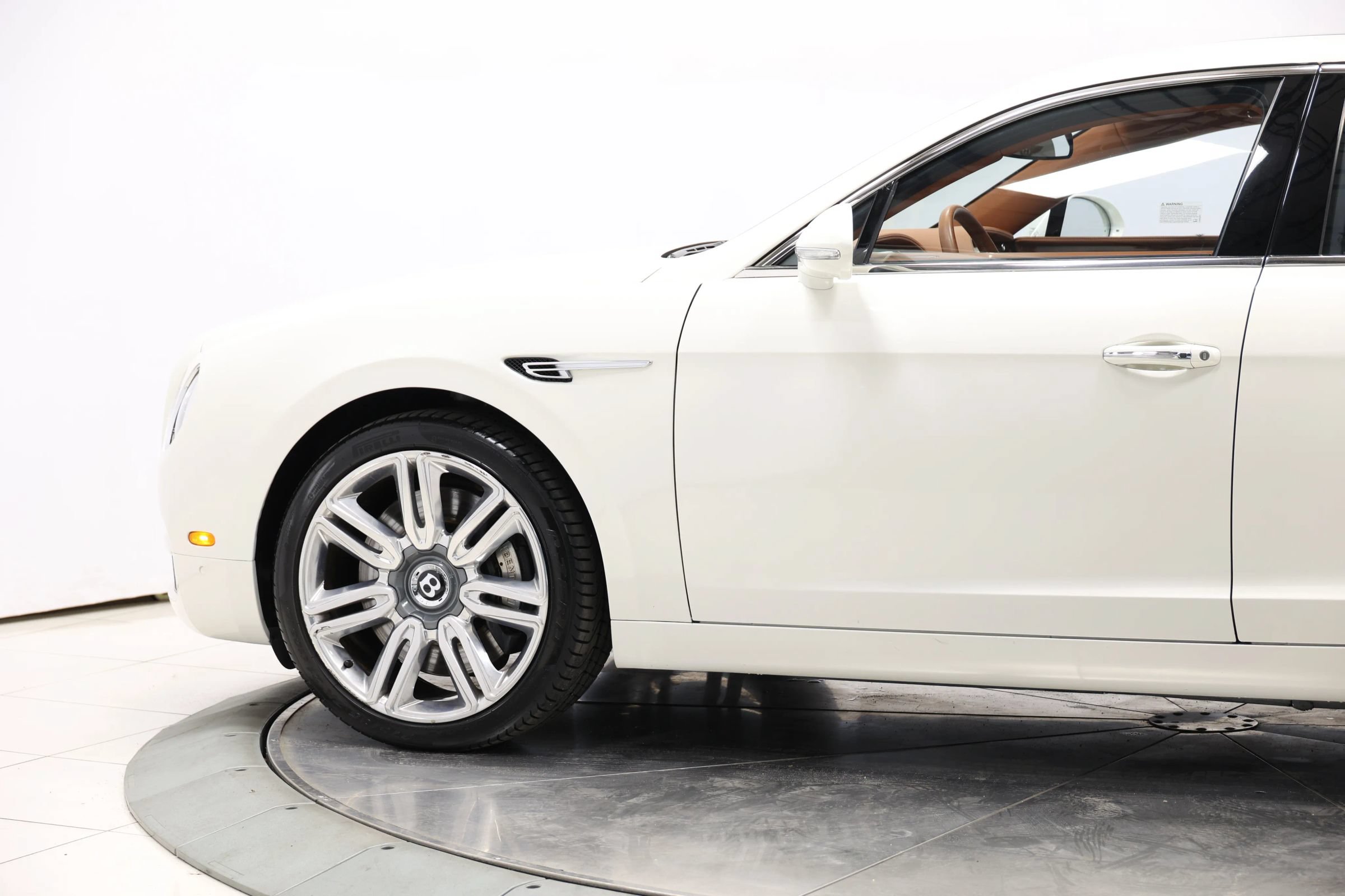 Used 2018 Bentley Flying Spur V8 AWD/4WD image 7