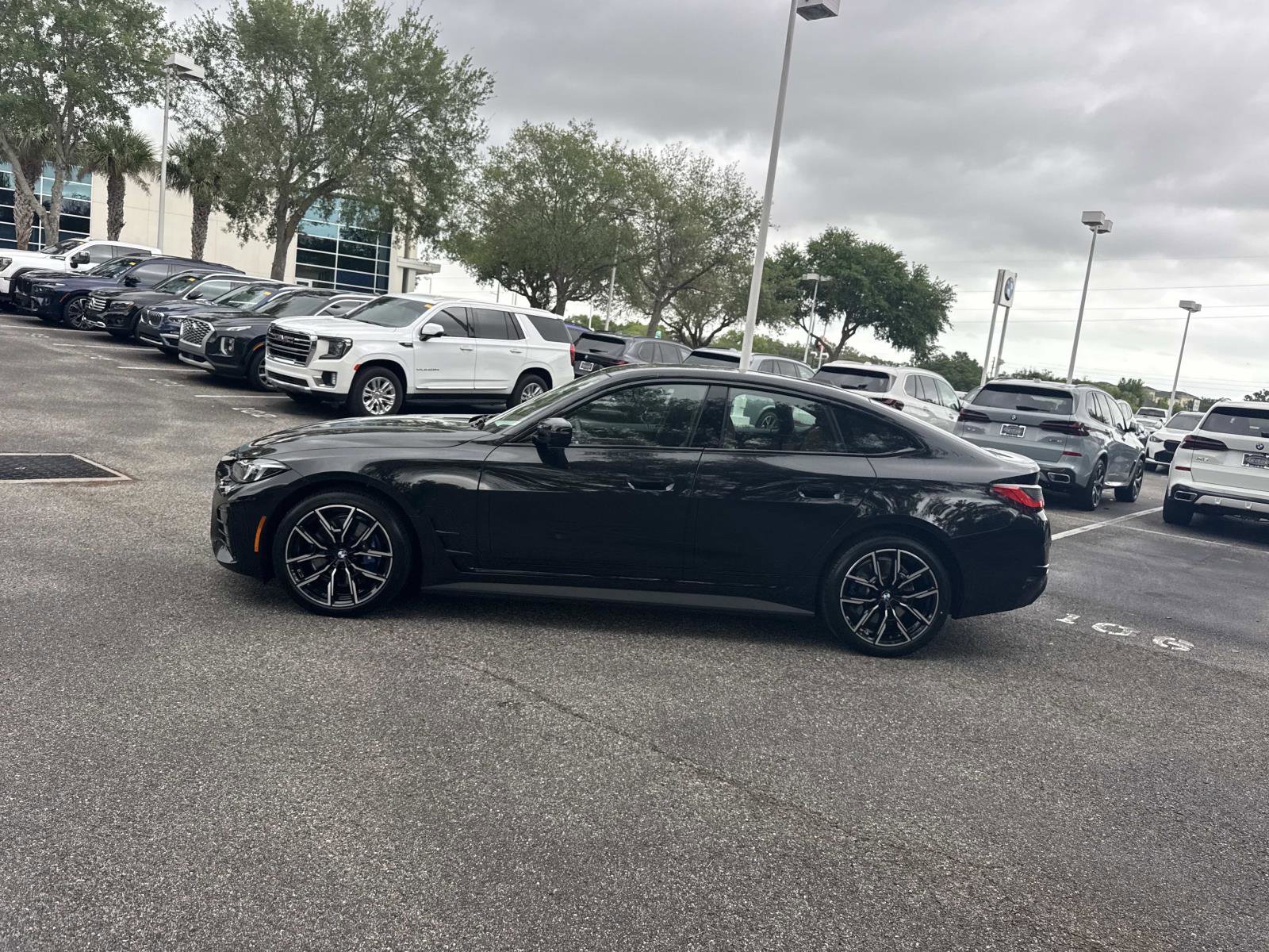 Certified 2025 BMW i4 eDrive40 w/ M Sport Package image 7