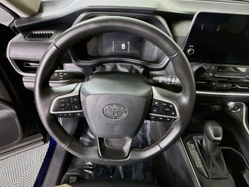 Certified 2025 Toyota Grand Highlander AWD Hybrid image 21