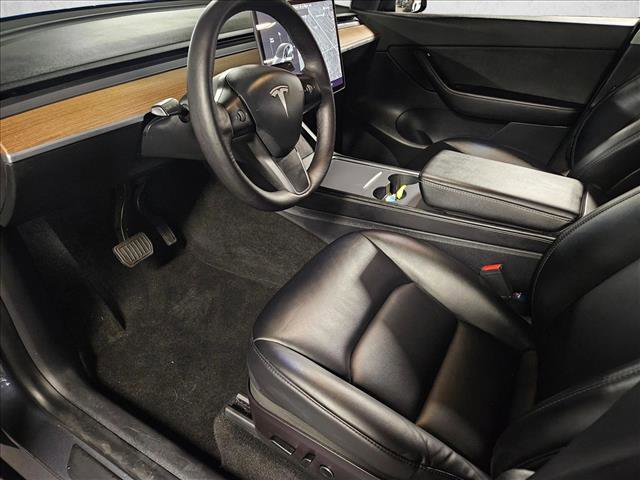 Used 2021 Tesla Model Y Long Range image 10