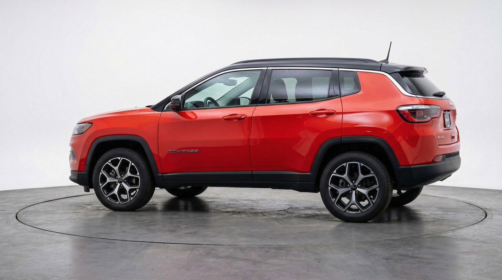 Used 2025 Jeep Compass Limited AWD/4WD image 5