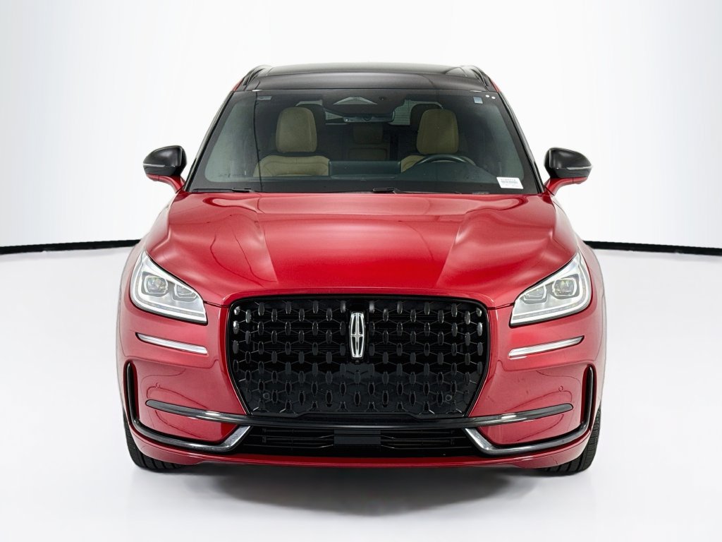 Used 2023 Lincoln Corsair Reserve w/ Equipment Group 201A FWD image 2