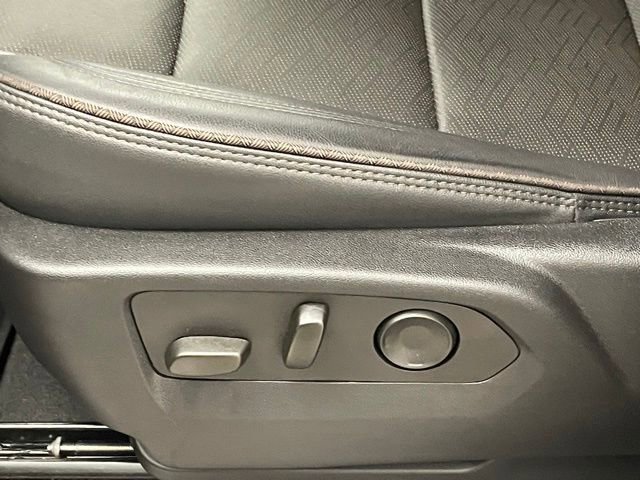 Certified 2024 Chevrolet Suburban High Country image 9