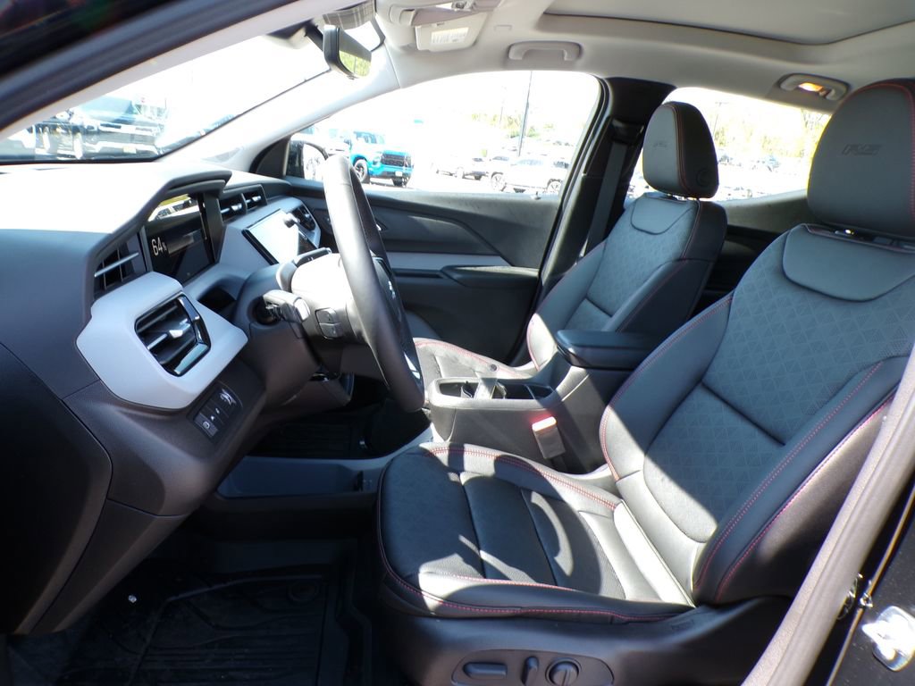 New 2027 Chevrolet Bolt RS w/ Technology Package FWD image 11