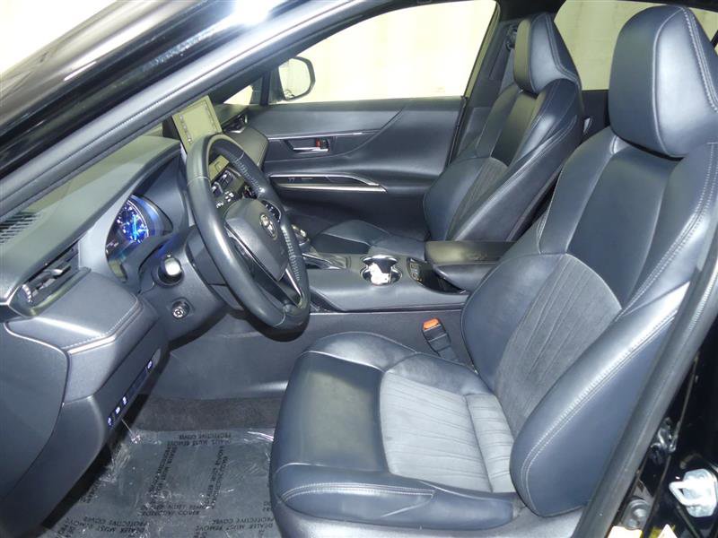 Used 2021 Toyota Venza XLE image 20