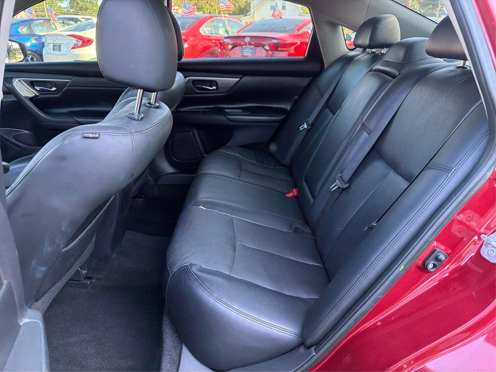 Used 2015 Nissan Altima 2.5 SL w/ Technology Package FWD image 10