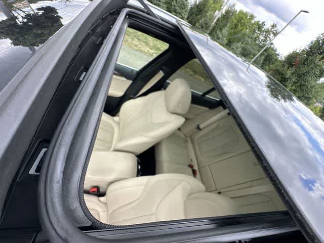 Used 2022 BMW X3 xDrive30i w/ Convenience Package AWD/4WD image 6