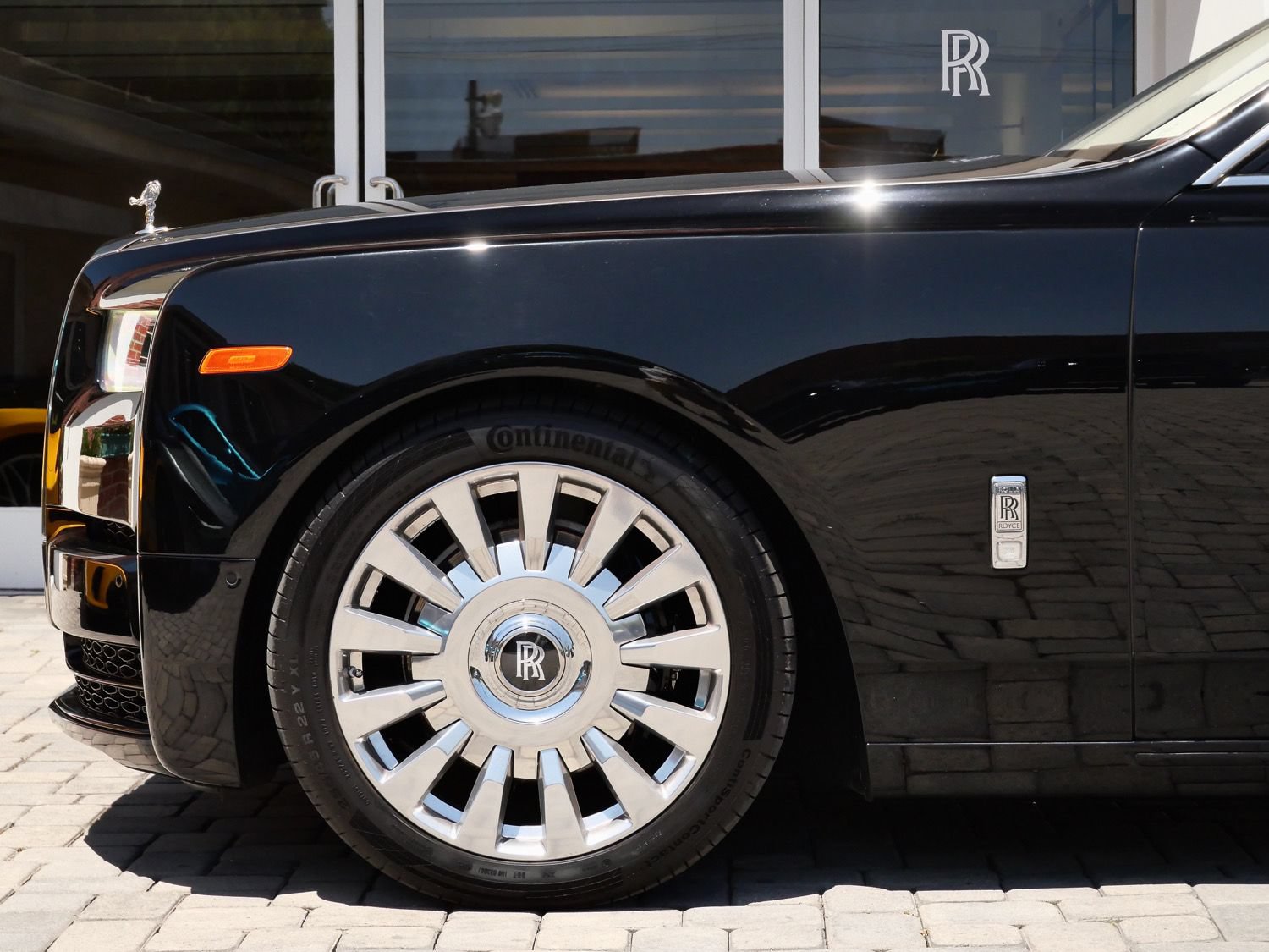 Used 2022 Rolls-Royce Phantom Extended Wheelbase w/ The Phantom Package RWD image 12