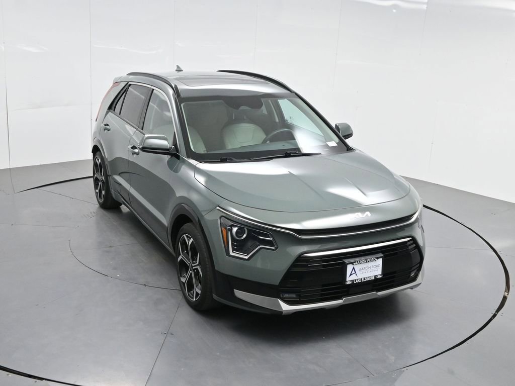 Used 2023 Kia Niro EX Touring image 43
