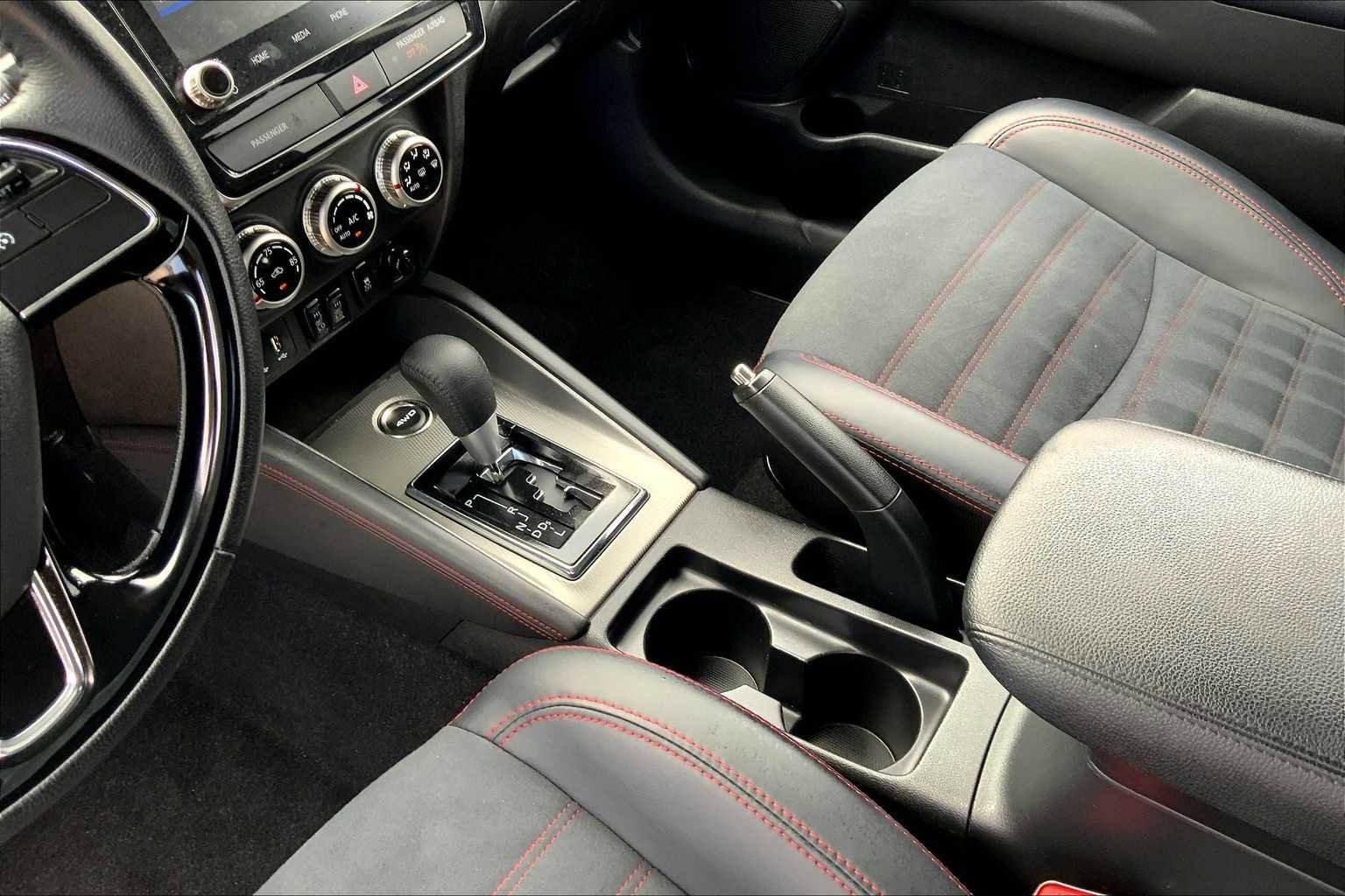 Used 2024 Mitsubishi Outlander Sport SE image 15