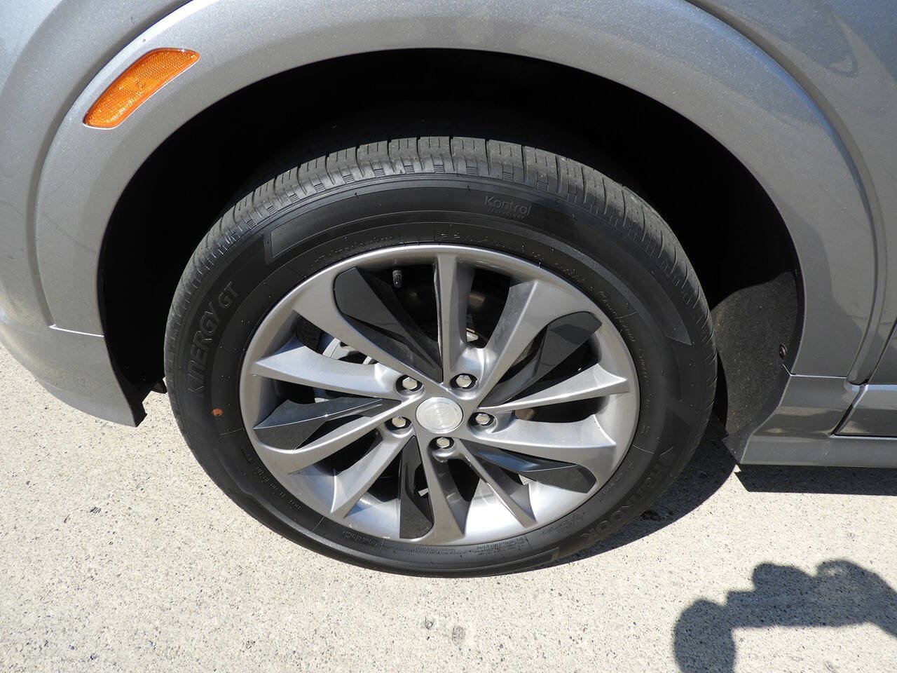 Used 2023 Buick Encore GX Select w/ Sport Touring Package AWD/4WD image 11