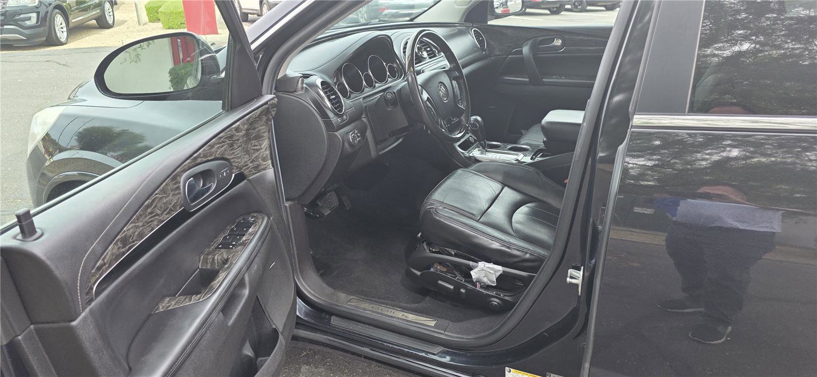 Used 2014 Buick Enclave Leather AWD/4WD image 14