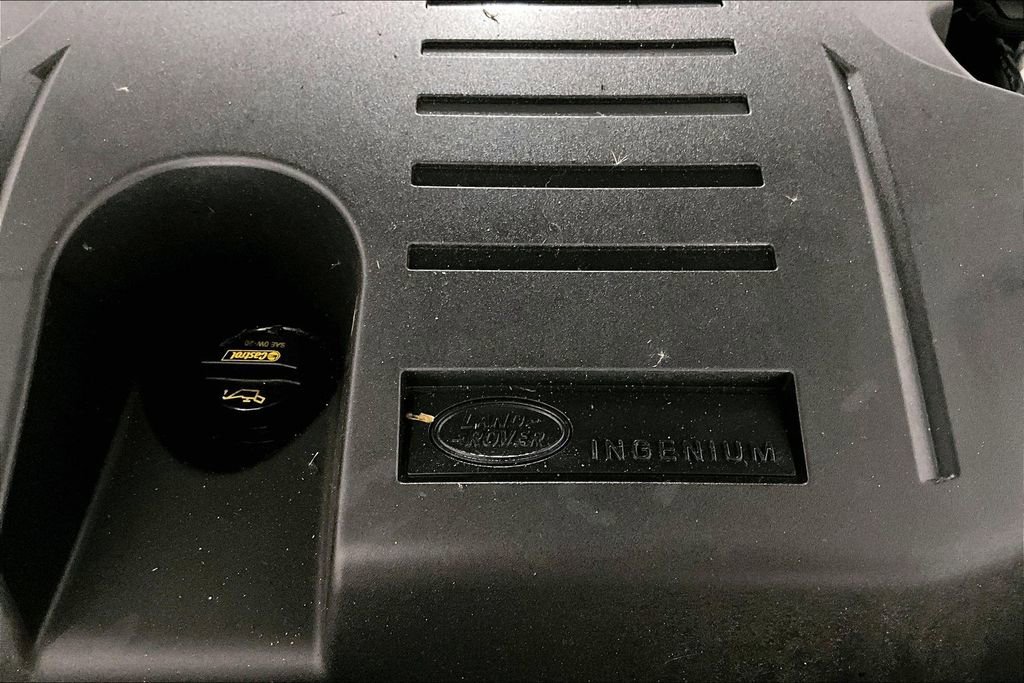 Used 2021 Land Rover Defender 110 X-Dynamic HSE image 31