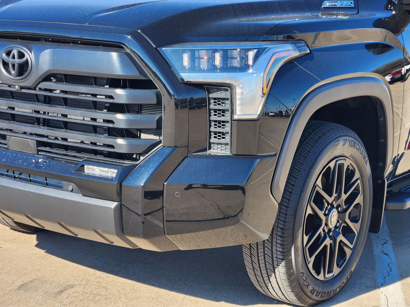 Used 2025 Toyota Tundra Limited image 9