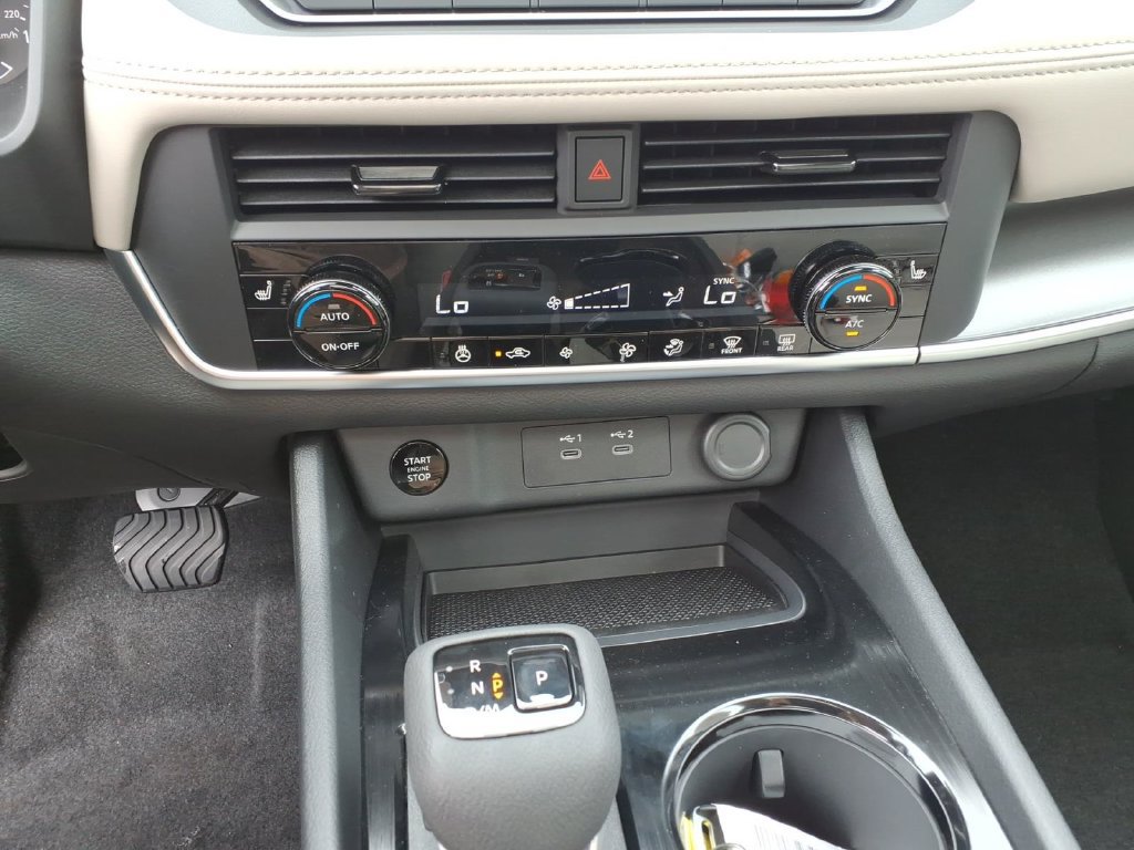 New 2027 Nissan Rogue Dark Armor AWD/4WD image 30