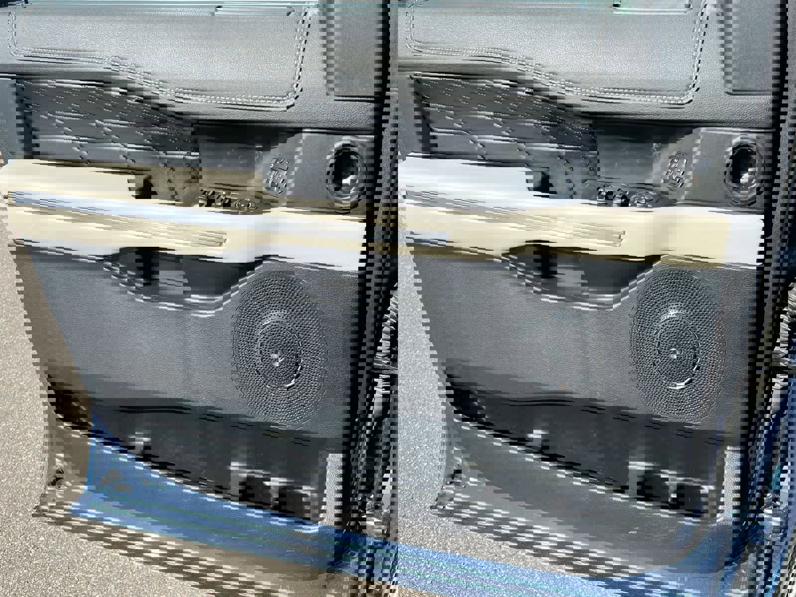 Used 2019 Ford Expedition Platinum image 28