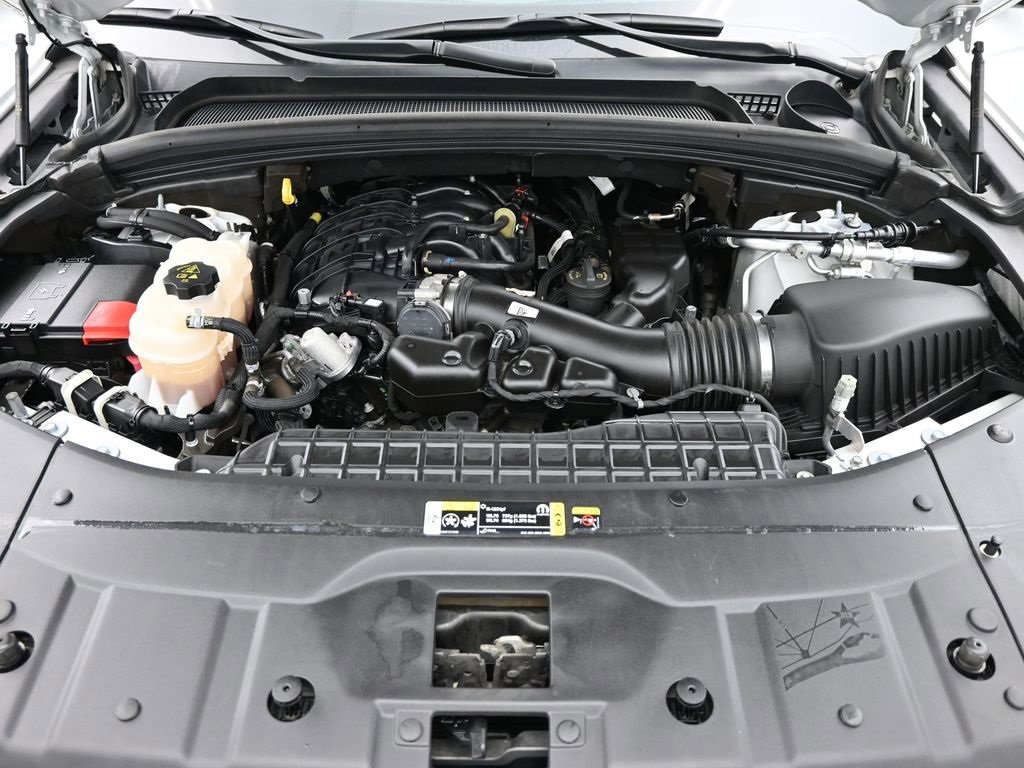 Used 2022 Jeep Grand Cherokee L Limited image 15