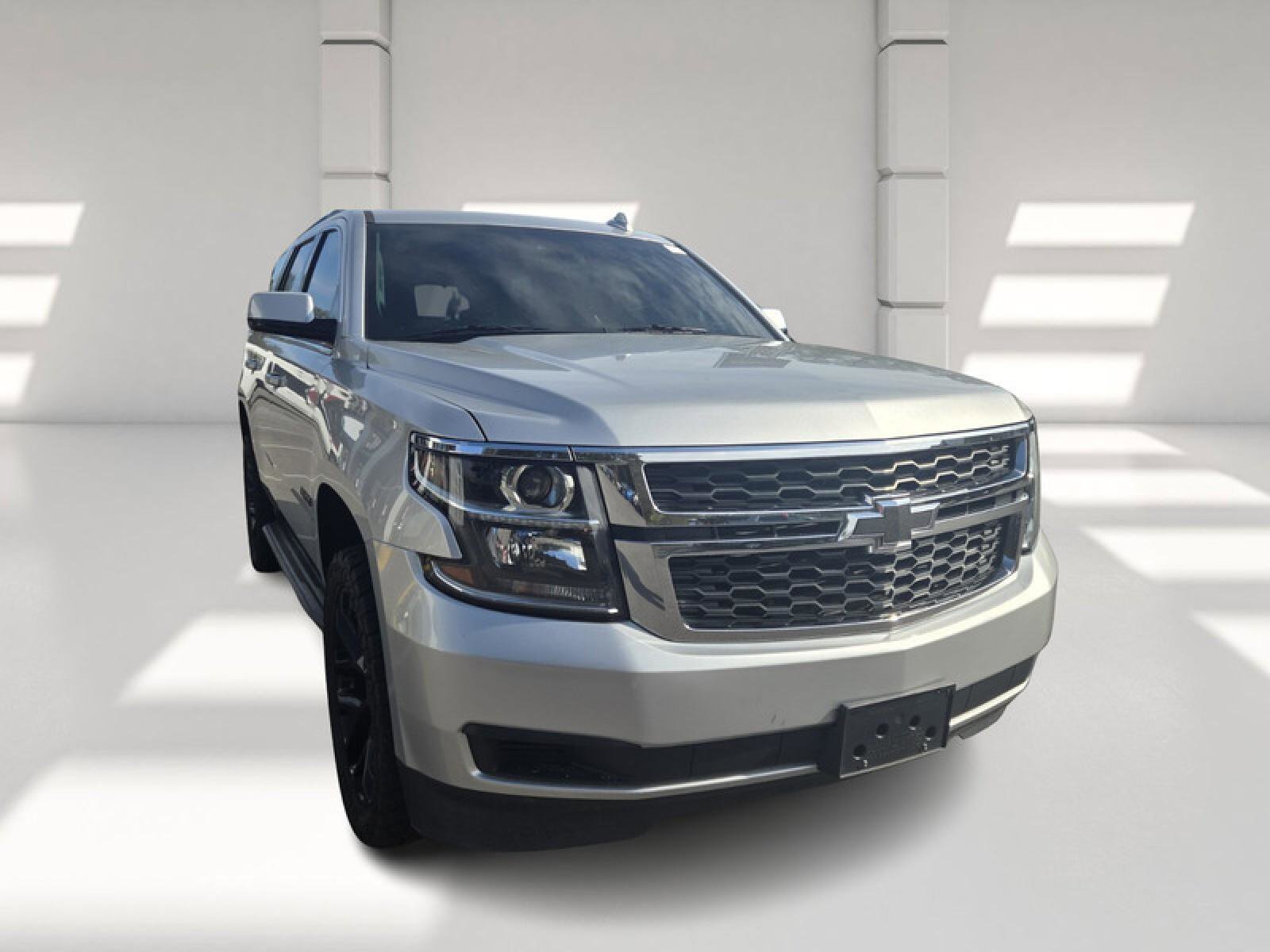 Used 2019 Chevrolet Tahoe LT image 3