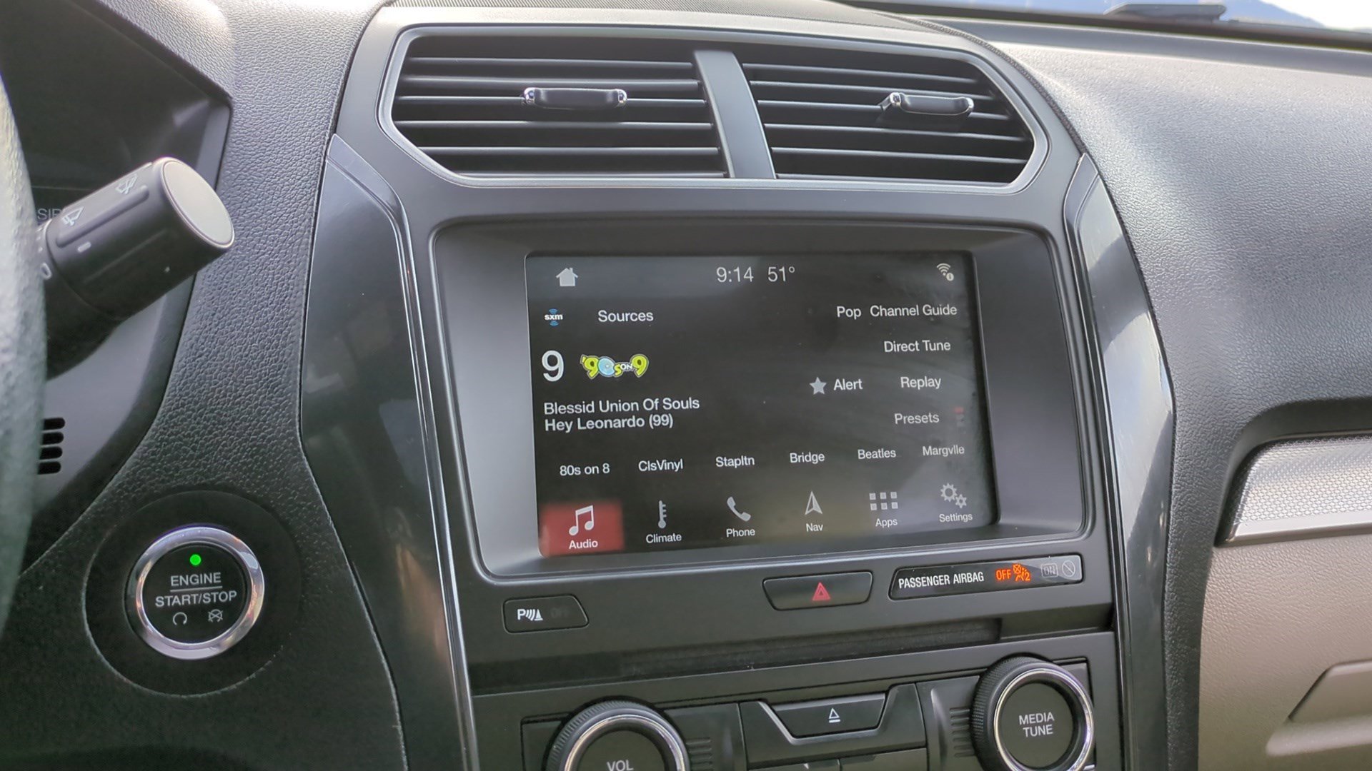 Used 2018 Ford Explorer XLT w/ Equipment Group 202A image 21