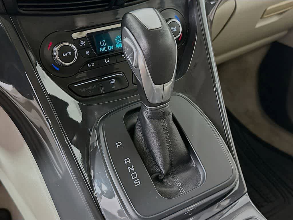 Used 2014 Ford Escape Titanium w/ Equipment Group 401A AWD/4WD image 19