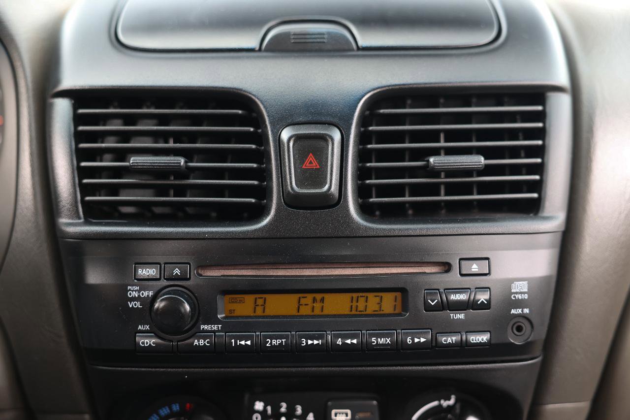Used 2004 Nissan Sentra S FWD image 27