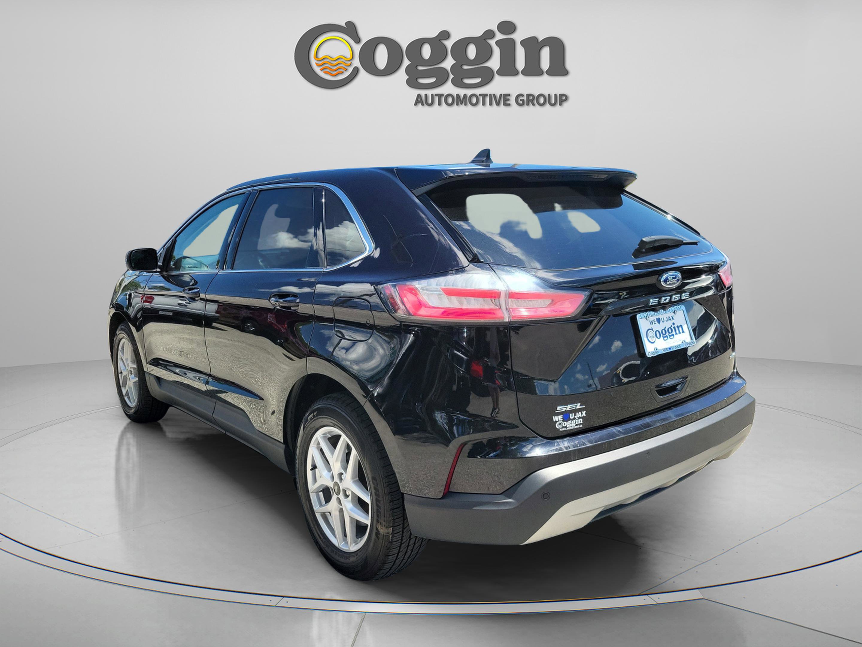 Used 2024 Ford Edge SEL AWD/4WD image 2