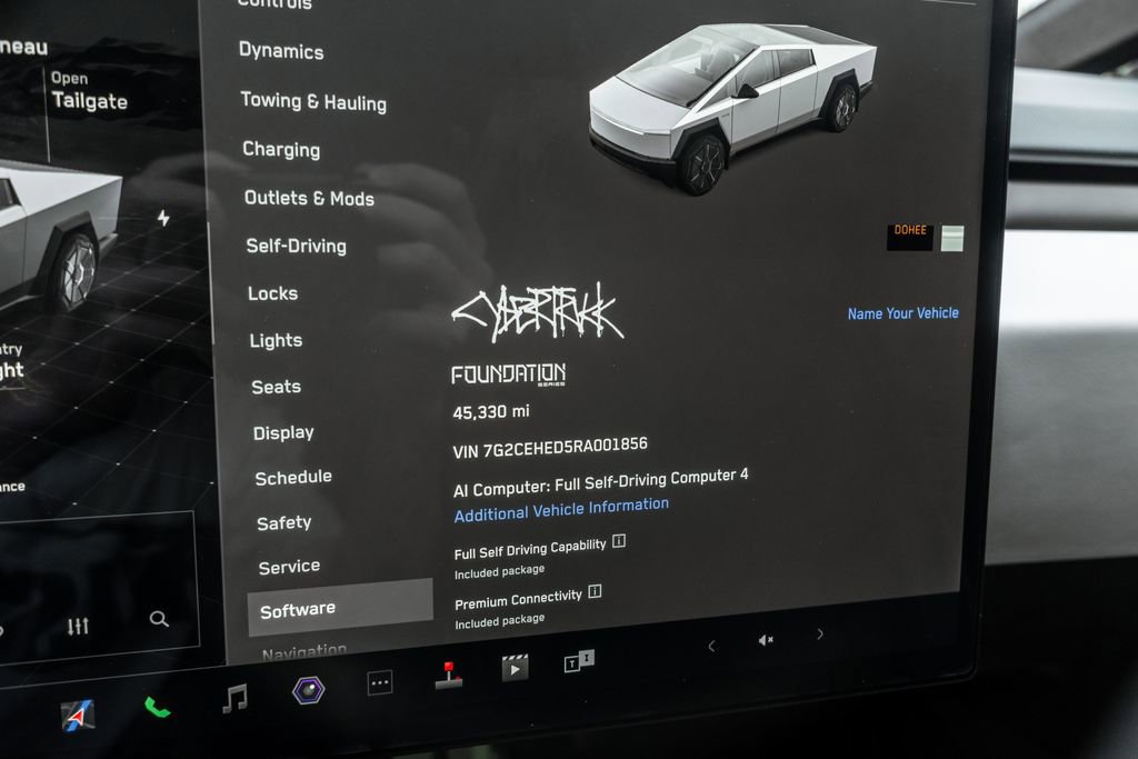 Used 2024 Tesla Cybertruck AWD Crew Cab image 21