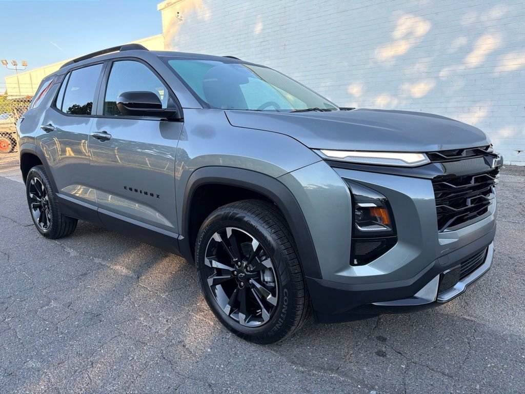 New 2027 Chevrolet Equinox RS w/ Convenience Package III AWD/4WD image 8