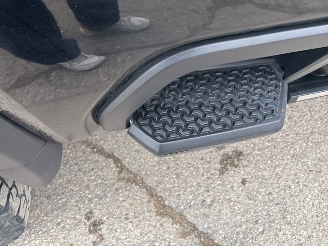 Used 2021 GMC Sierra 2500 Denali w/ Denali Ultimate Package image 8