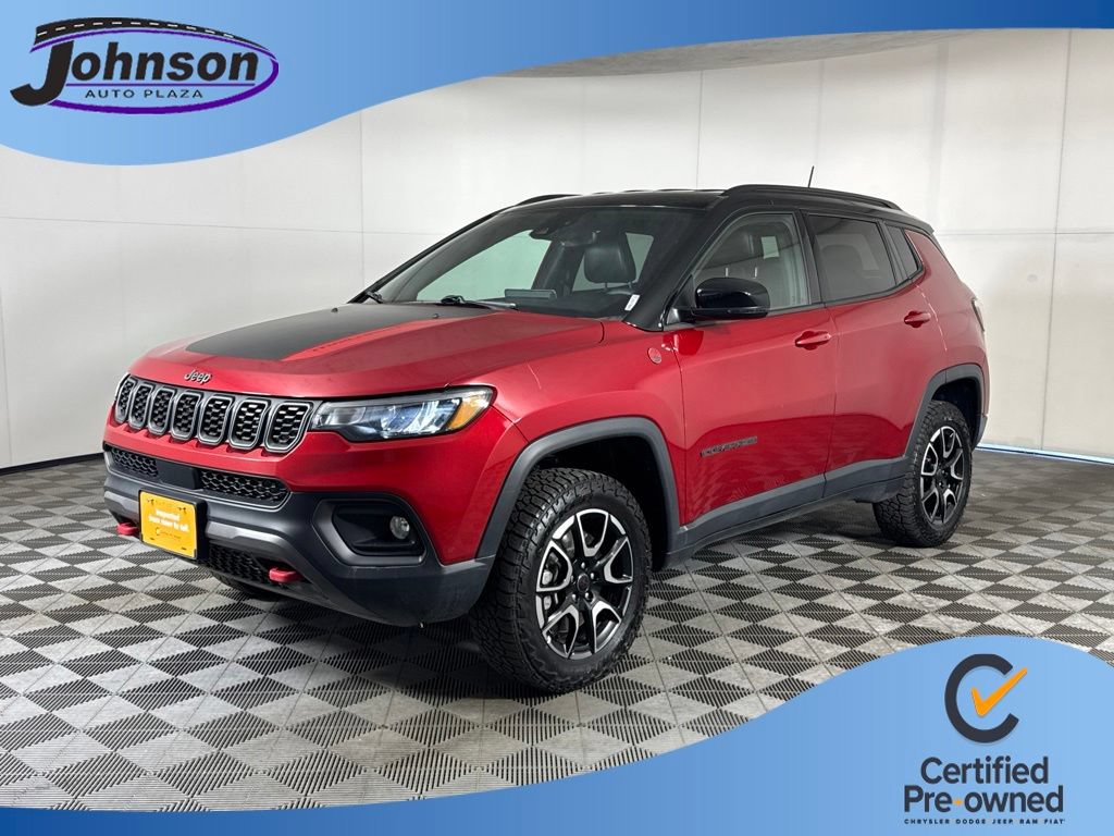 Certified 2025 Jeep Compass Trailhawk AWD/4WD image 1