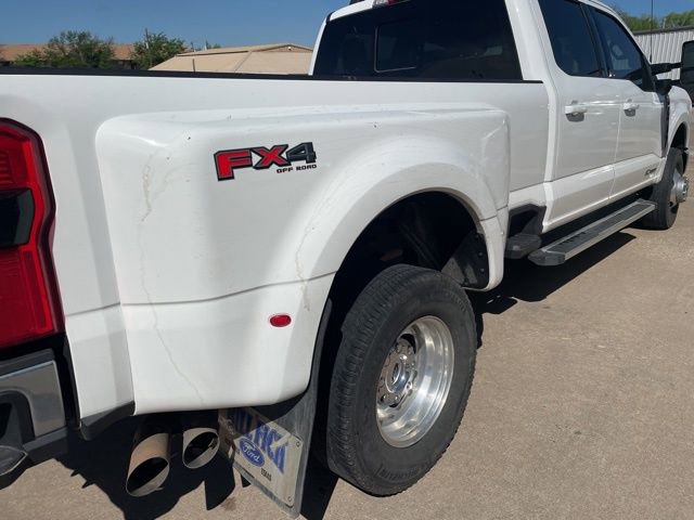 Used 2023 Ford F350 Lariat w/ FX4 Off-Road Package image 5