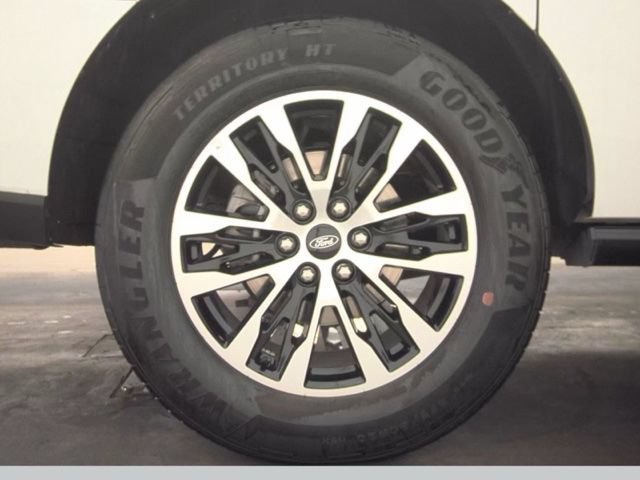 Used 2025 Ford Expedition Max Platinum AWD/4WD image 20