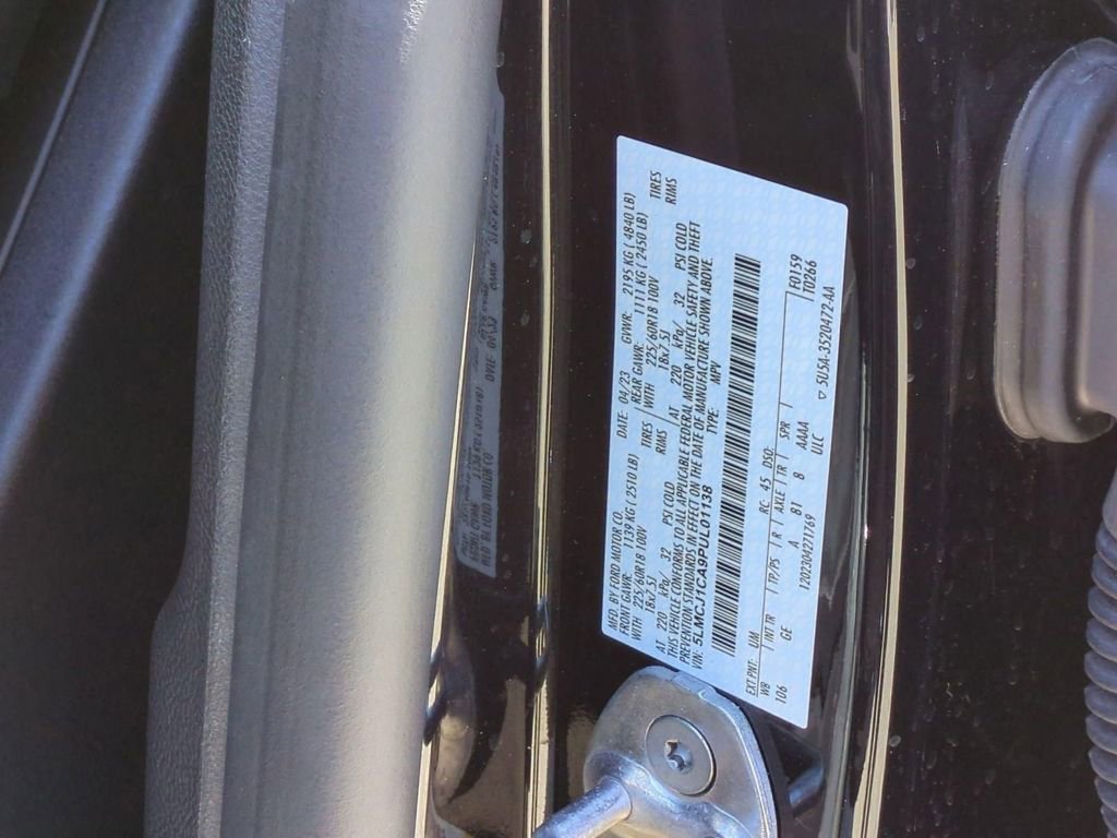 Certified 2023 Lincoln Corsair FWD w/ Equipment Group 101A image 34