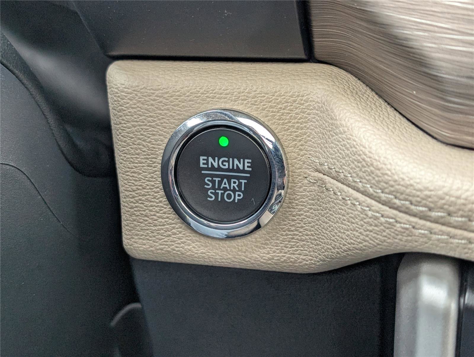 Used 2024 Ford Expedition Limited image 30