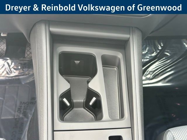 New 2026 Volkswagen Tiguan SE image 18