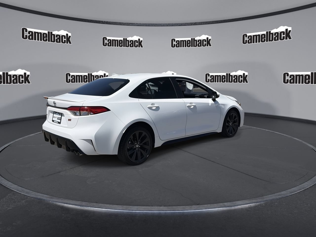 Used 2024 Toyota Corolla SE FWD image 7