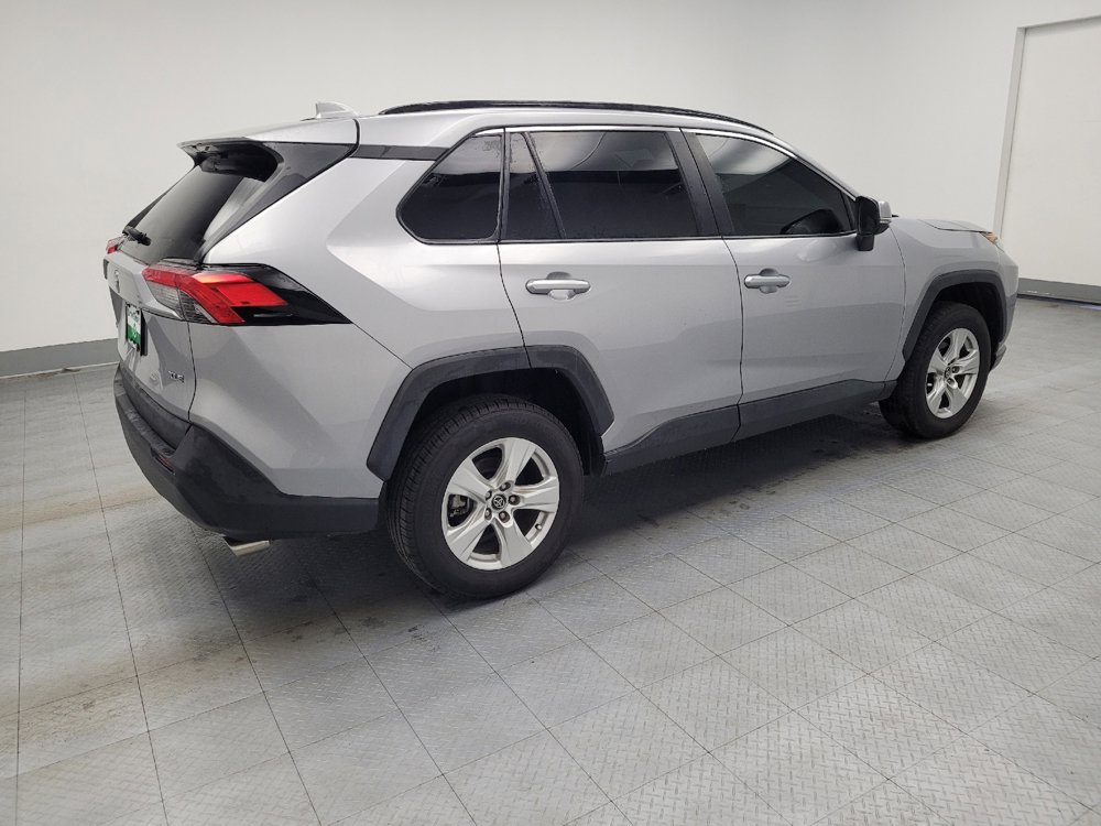 Used 2020 Toyota RAV4 XLE image 10