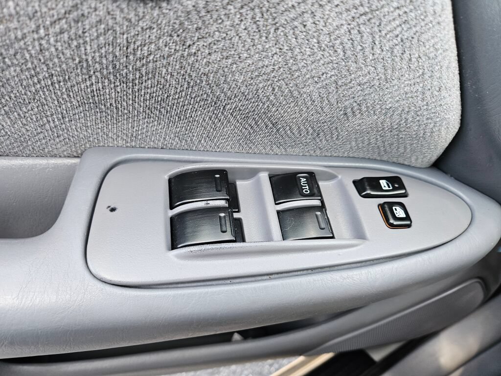 Used 2001 Toyota Camry LE FWD image 18