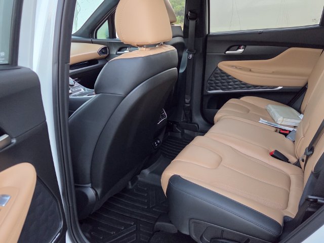 Used 2021 Hyundai Santa Fe Calligraphy AWD/4WD image 7