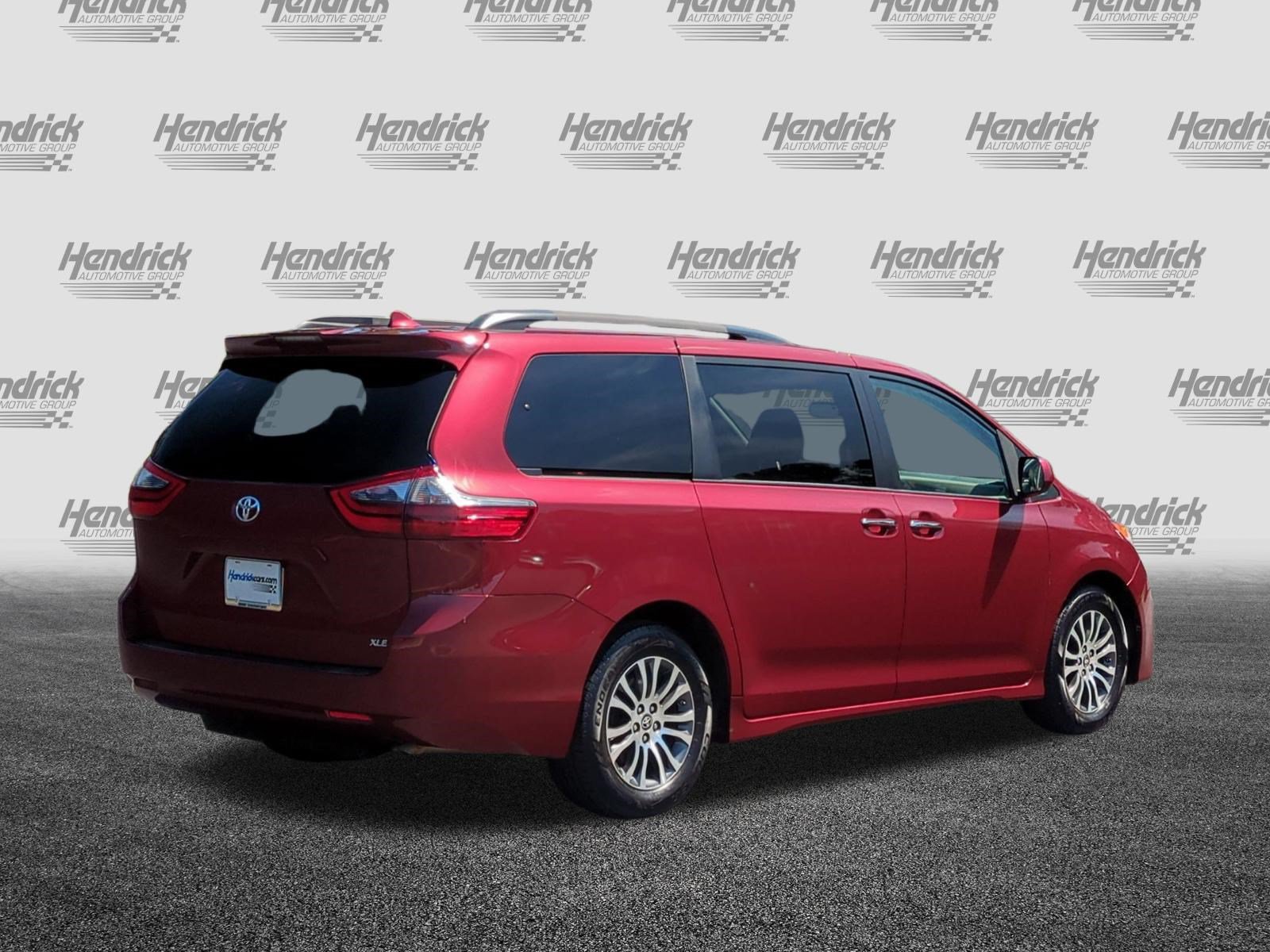 Used 2020 Toyota Sienna XLE FWD image 10