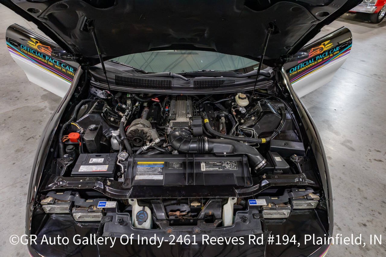 Used 1993 Chevrolet Camaro Z28 RWD image 16
