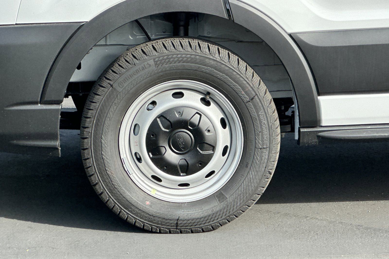 New 2026 Ford Transit 250 148 Medium Roof w/ Load Area Protection Package image 24