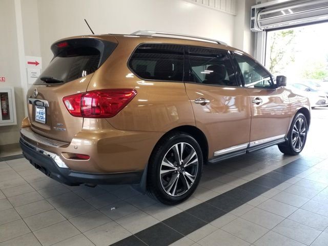 Used 2017 Nissan Pathfinder Platinum w/ Family Entertainment Package AWD/4WD image 19