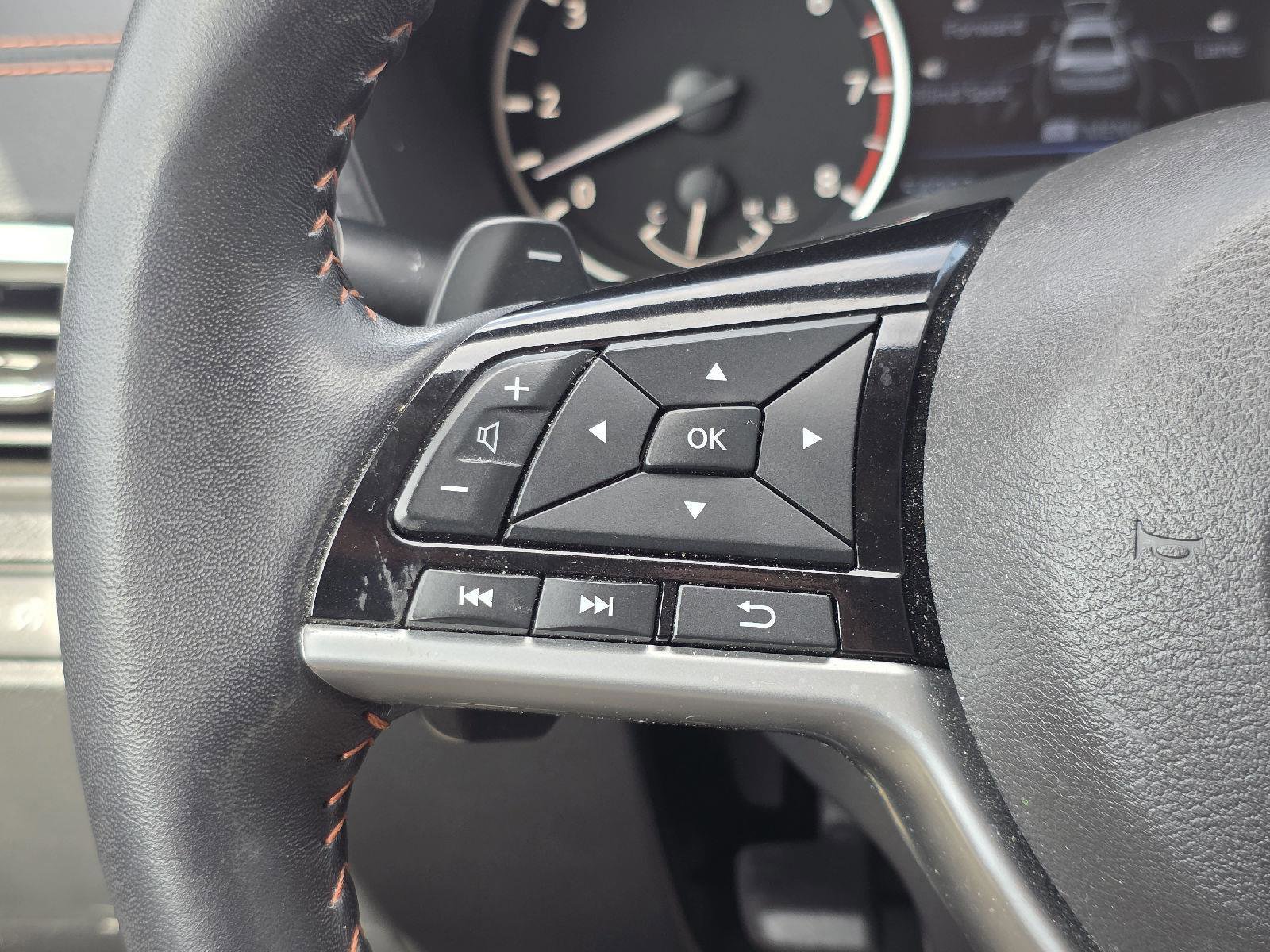 Used 2021 Nissan Altima 2.5 SR w/ SR Premium Package image 12