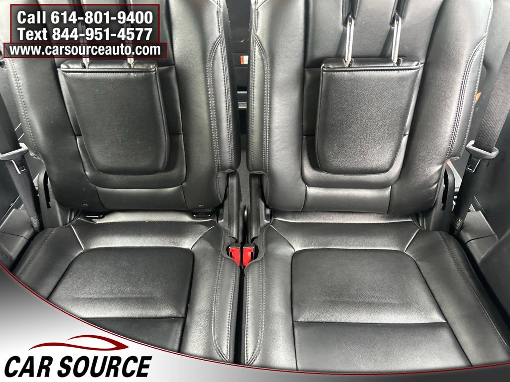 Used 2016 Ford Explorer XLT w/ Equipment Group 202A AWD/4WD image 13