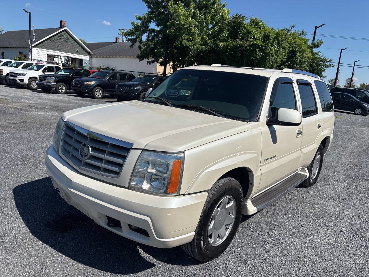 Used 2002 Cadillac Escalade AWD image 9