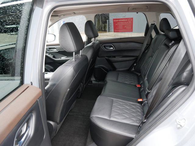 Certified 2023 Nissan Rogue Platinum w/ Platinum Premium Package AWD/4WD image 10