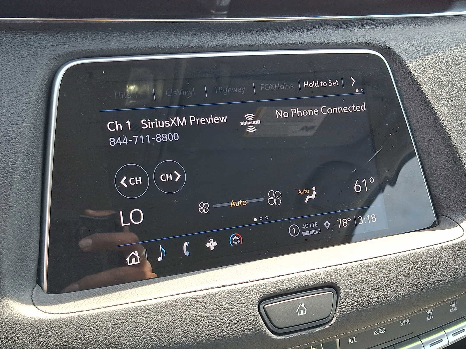 Used 2023 Cadillac XT4 Luxury AWD/4WD image 19